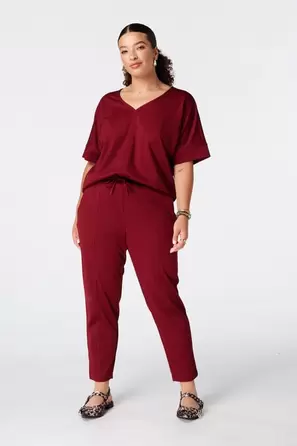 Pantalones con cordón ajustable