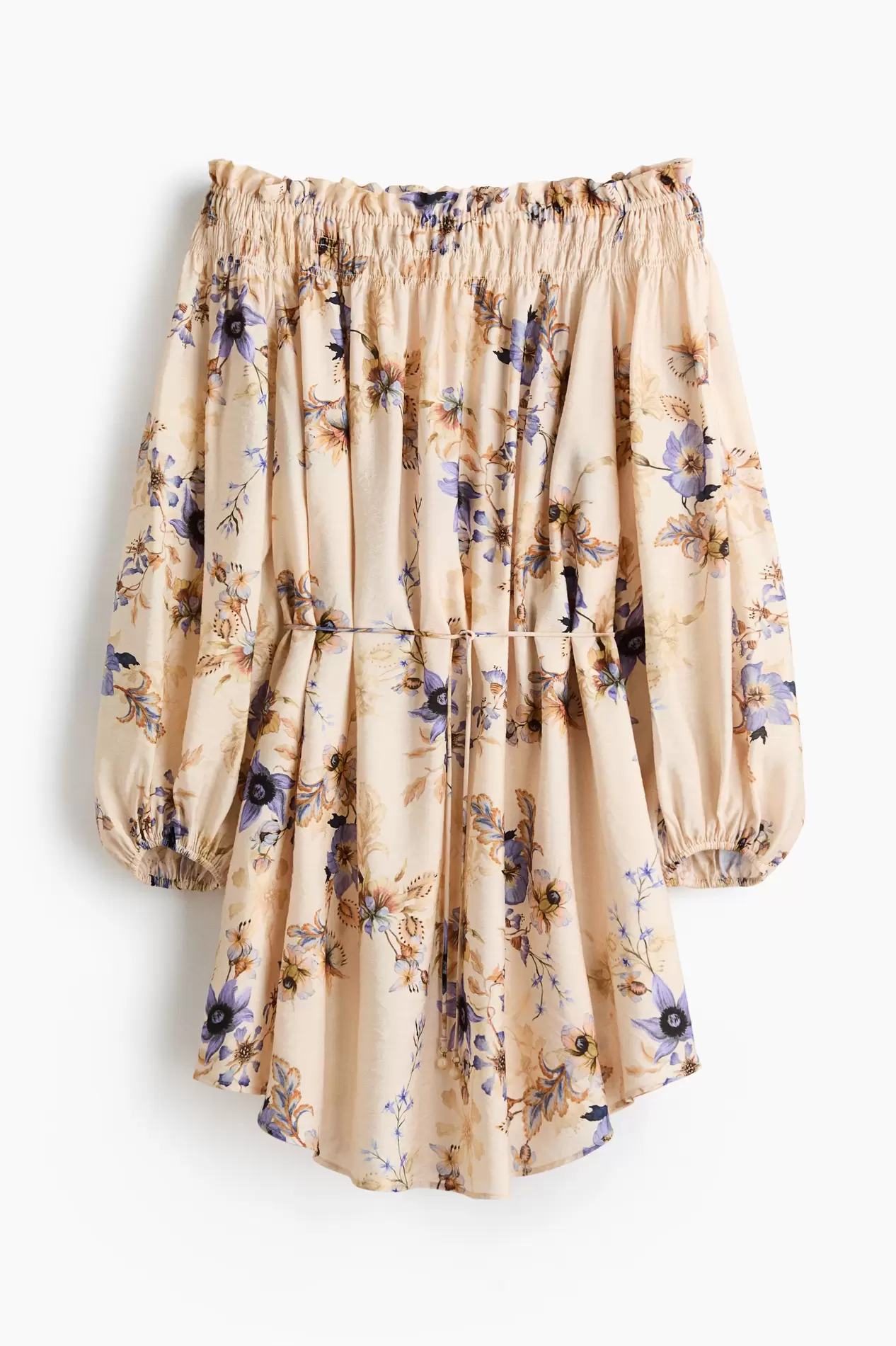 Vestido off-the-shoulder de corte oversize