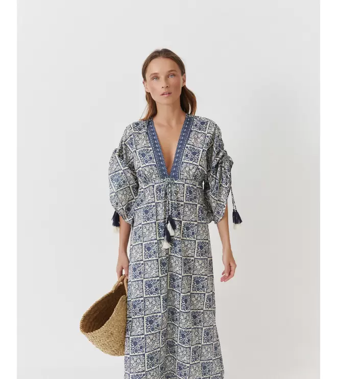 VESTIDO LARGO FLORAL MANGA KIMONO