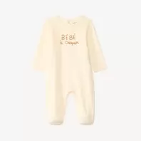 Duerme bebé niño de felpa con estampado lindo.