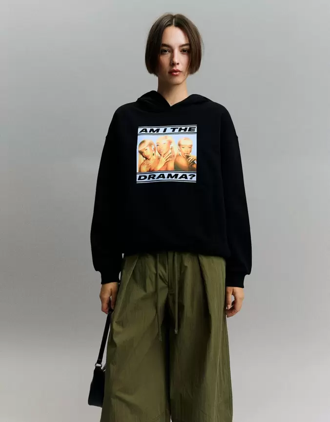 Sudadera Cardi B capucha print