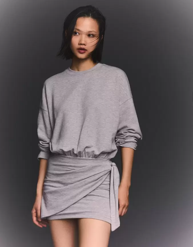 Vestido mini nudo