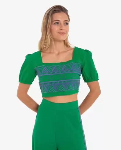 TOP VERDE BORDADO ÉTNICO ESCOTE CUADRADO