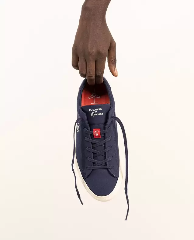 Sneaker Azul El Ganso x Acciona