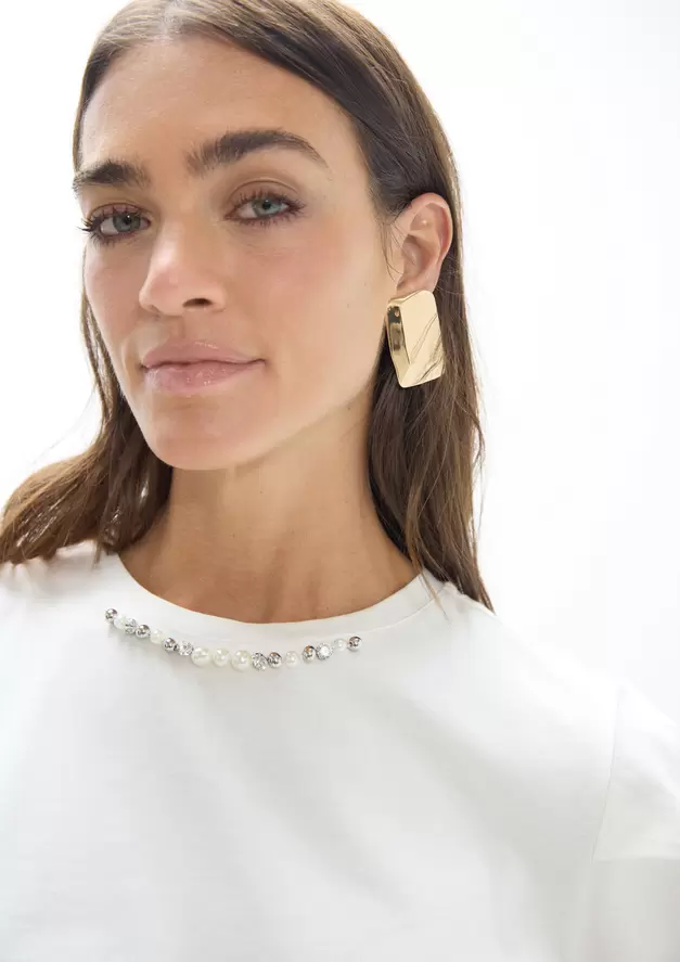 T-shirt with Pearl and Rhinestone Details