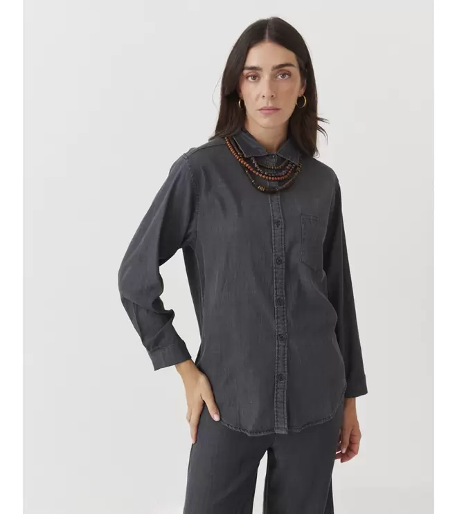 CAMISA DENIM LIGERO BOLSILLO PARCHE