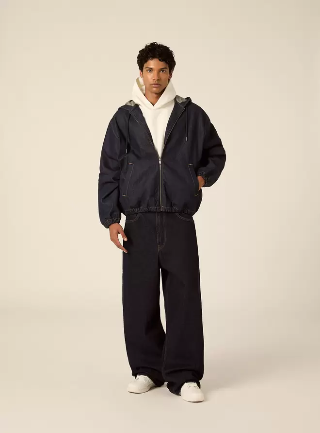 Chaqueta bomber de denim con capucha