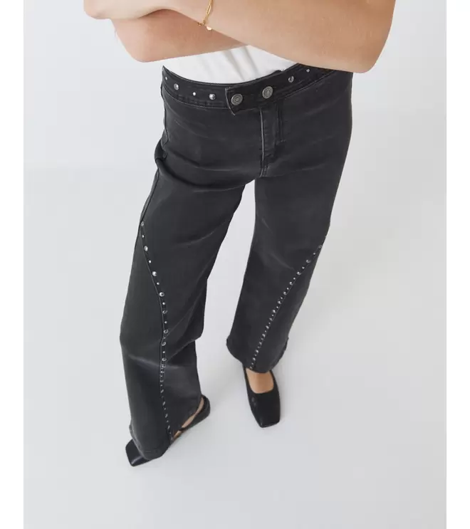 JEANS STRAIGHT TACHUELAS
