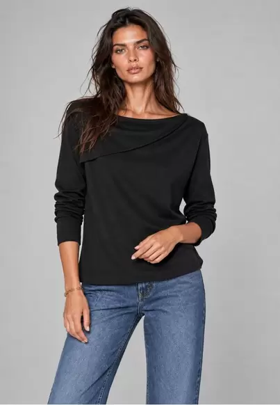 T-shirt asymmetric NEGRO