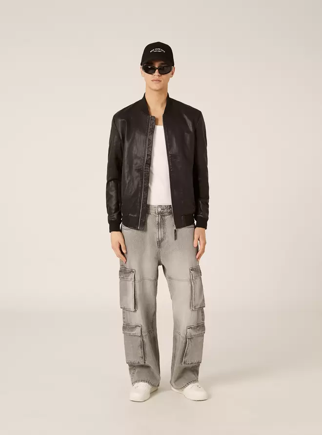 Chaqueta bomber con efecto piel