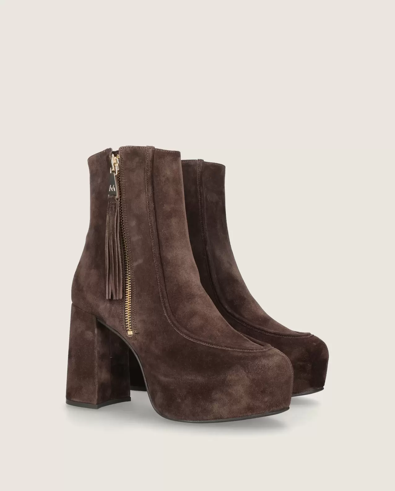 Anna ankle boot in brown suede