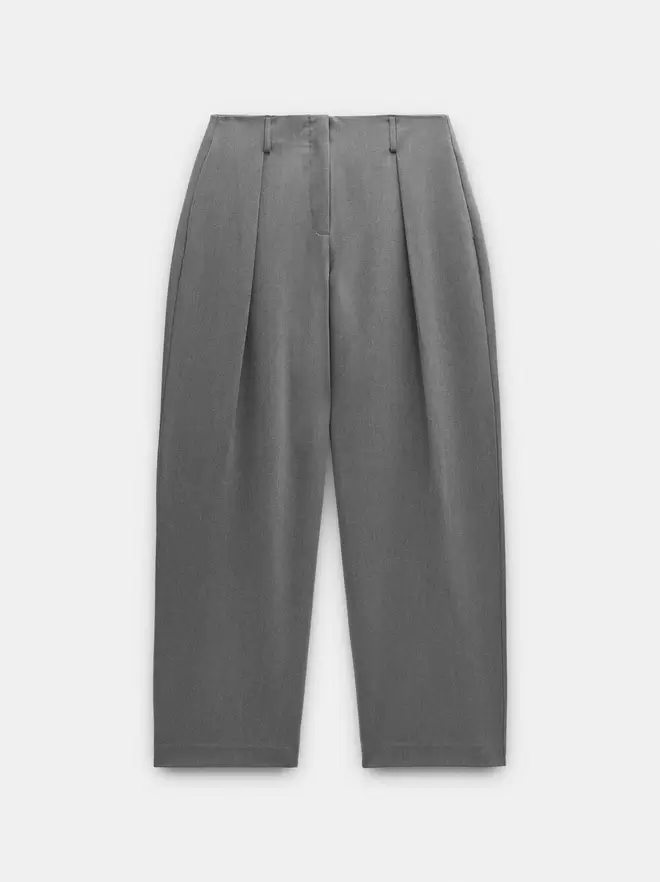 Pantalón fluido con pliegues