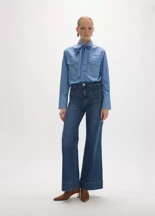Straight Leg Jeans with Custom Snap on Front Pockets