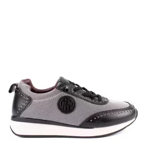 SNEAKER VANITY NEGRO VANITY010