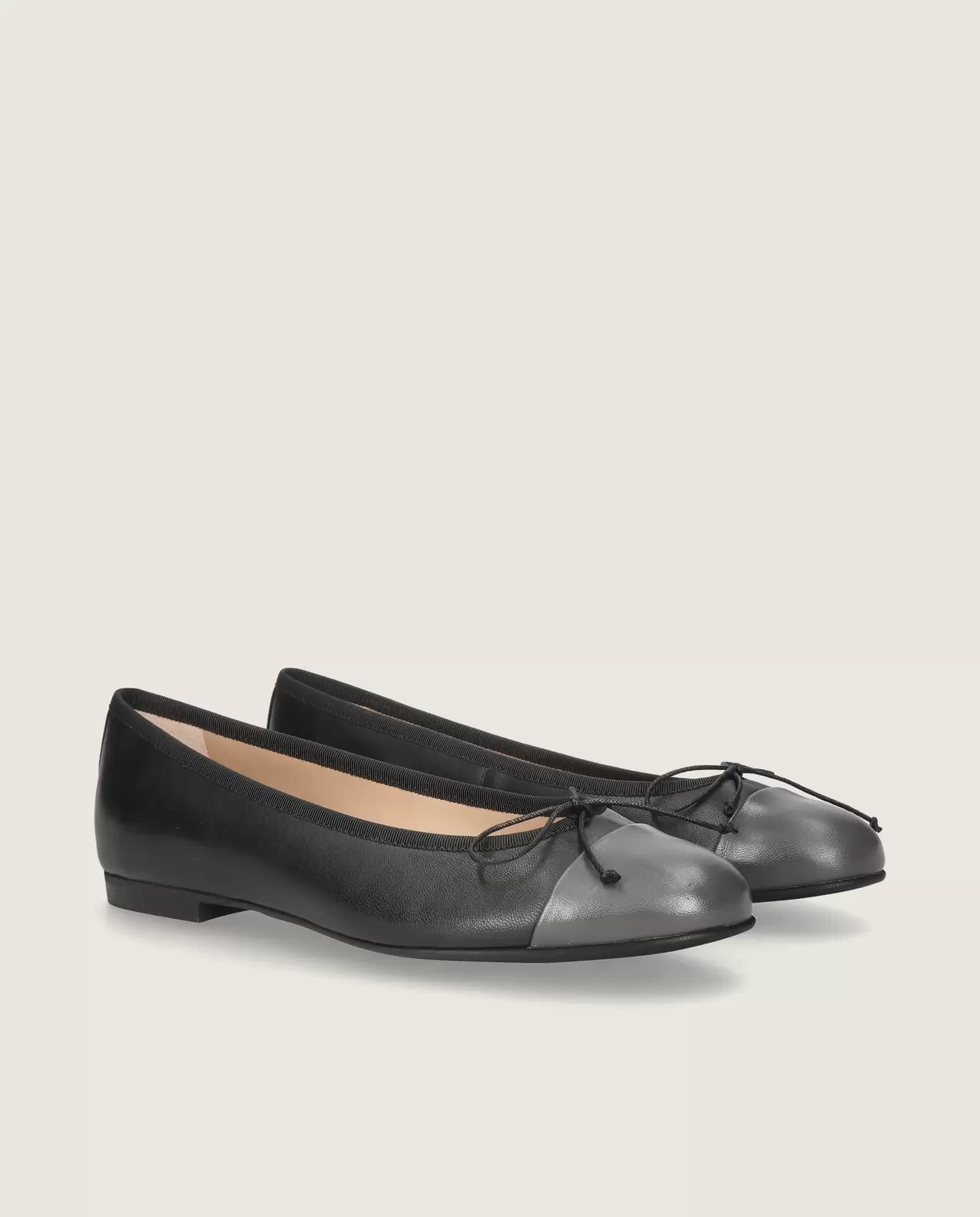 Audrey ballerina in black leather