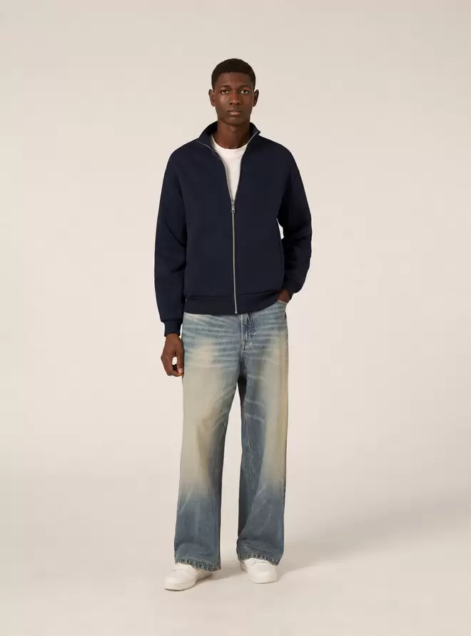 Sudadera con cremallera frontal y medio cuello
