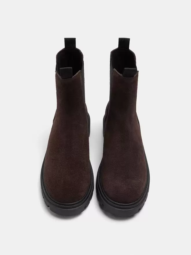 Botines Chelsea de piel con suela track