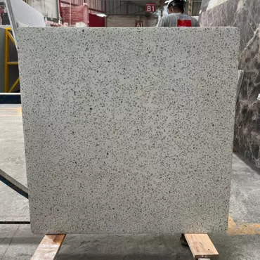 Oferta tablero de Terrazo Blanco Onix – 2 cm esp – Borde Pulido – 0.60×0.60m