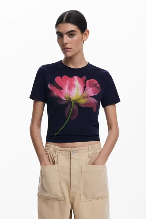 Camiseta flor grande