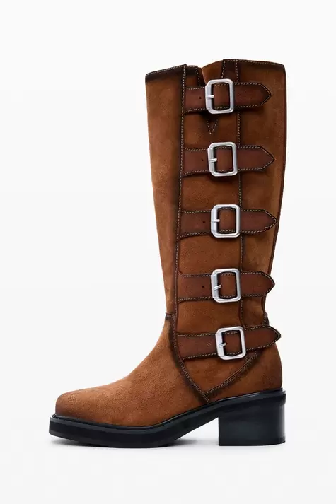 Bota alta hebillas piel