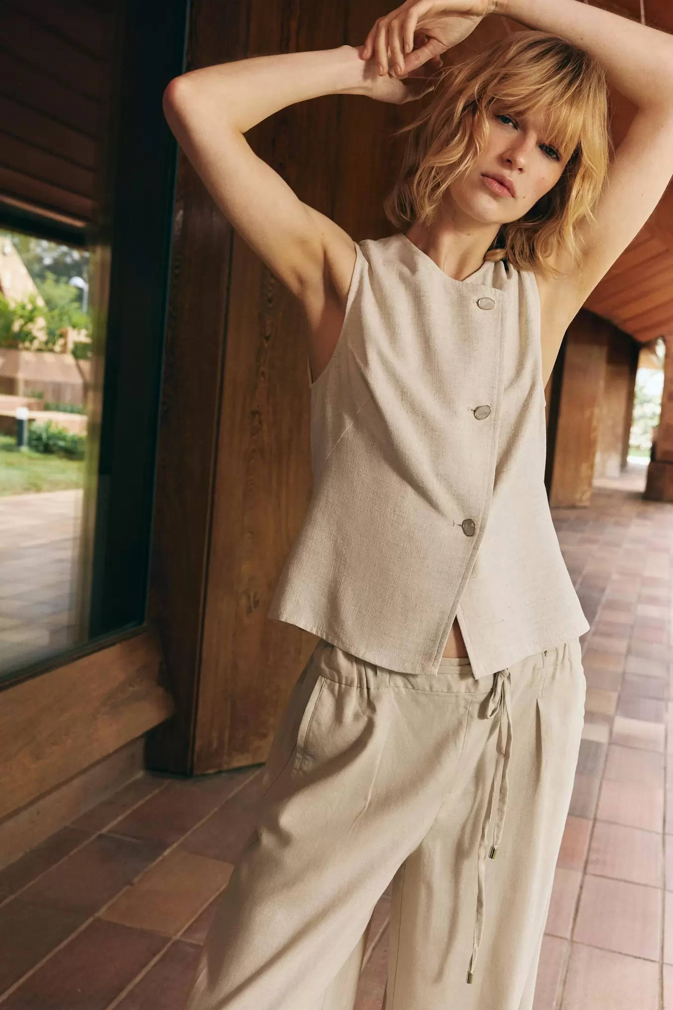 CHALECO CRUZADO BOTONES