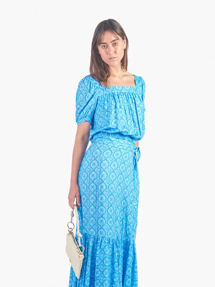 DAYANNE - BLUSA ESCOTE CUADRADO