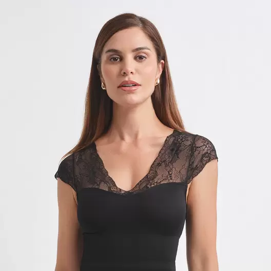 CAMISETA SUPER FIT VERÓNICA SIN COSTURAS