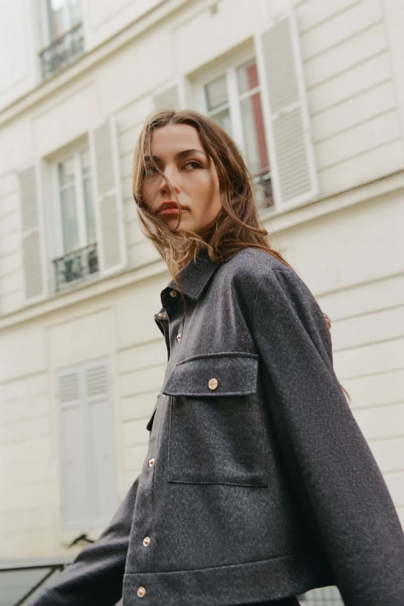 CHAQUETA ESPIGA BOLSILLOS