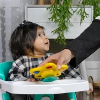 Juguete para Silla de Comer Estrella Giratoria Pop & Glow