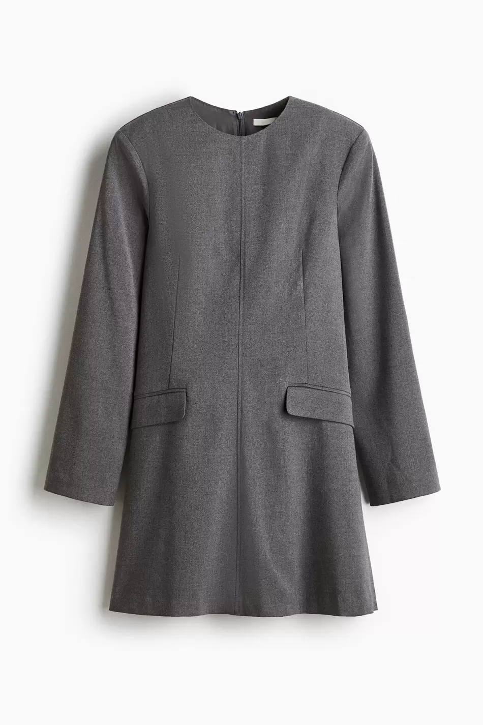 Vestido con hombreras