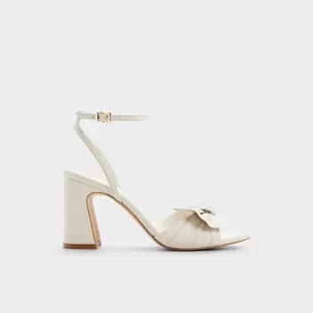 Angelknot - Strappy block heeled sandal