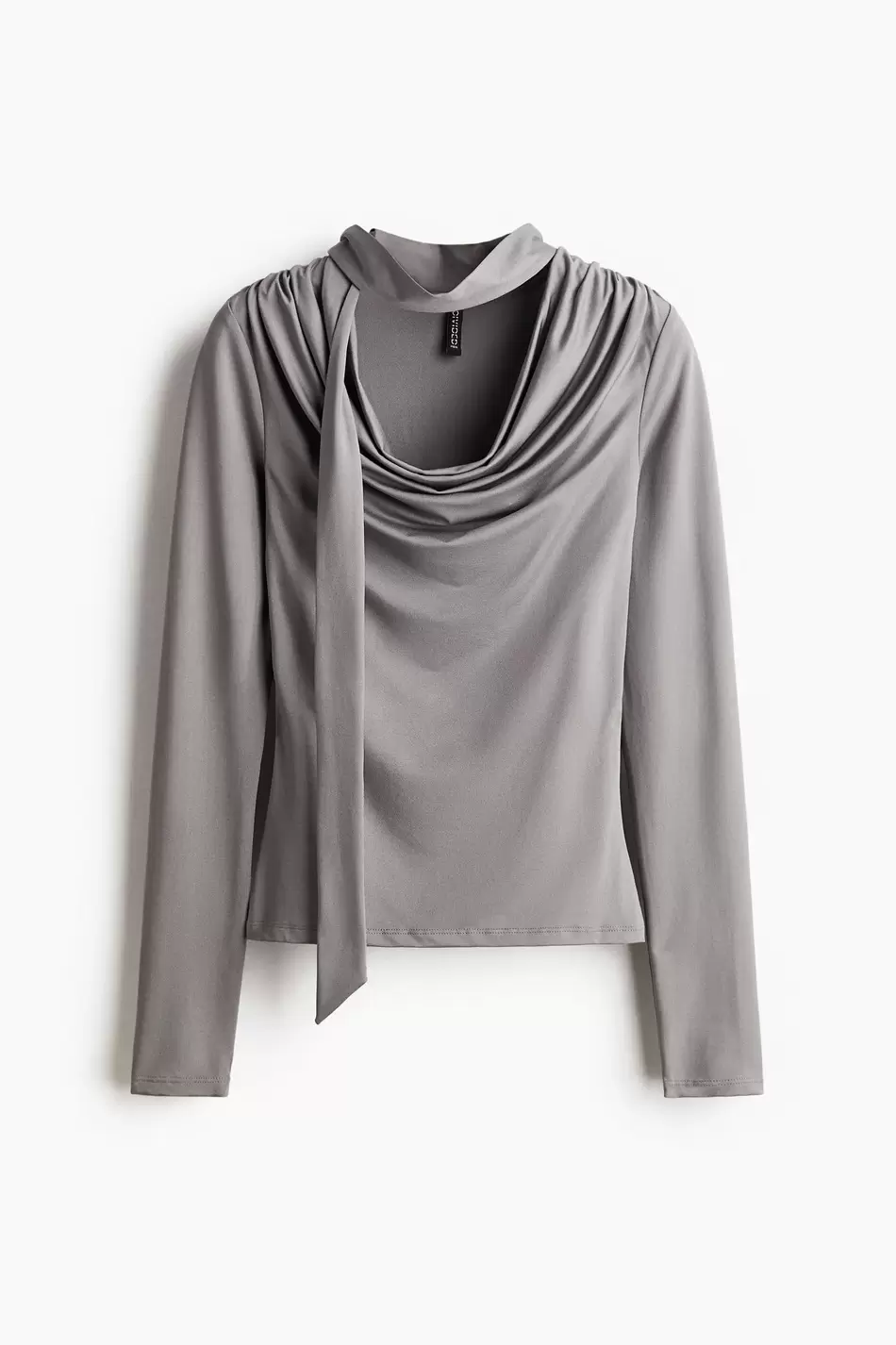 Top con detalle de pañuelo