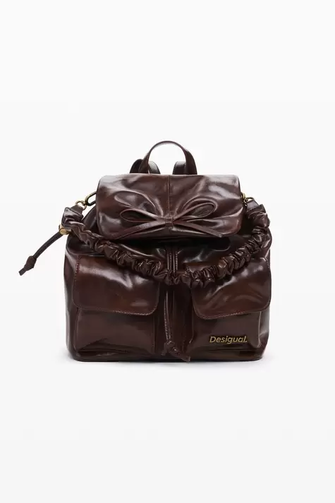 Mochila pequeña lazo