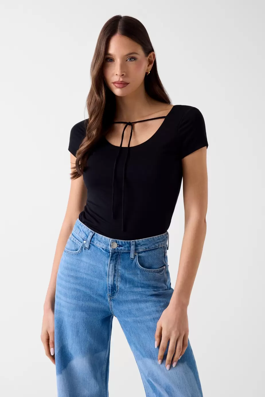 Top de cuello redondo elástico