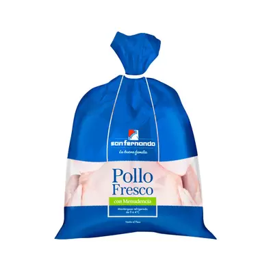 Pollo entero fresco con menudencia 2.45 kg