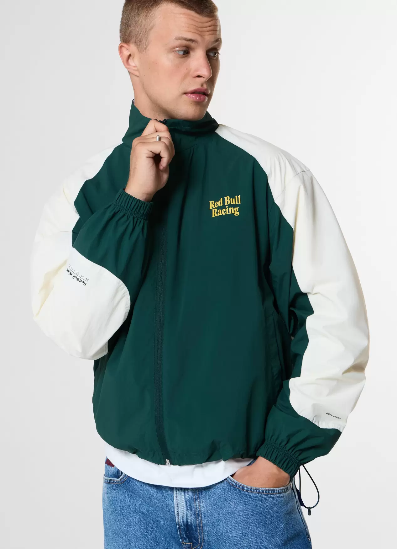 Chaqueta Cuello Alto Con Logo