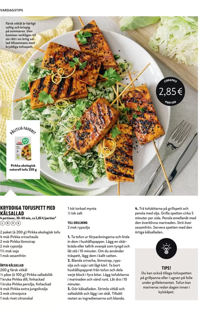 Kryddig tofuspett med kålsallad