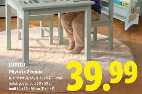 Pöytä ja 2 tuolia