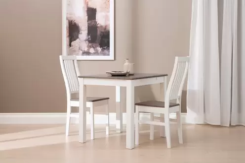 Ruokailuryhmä 70x85. valkoinen/harmaa pöytä. valkoinen tuoli, harmaa puuistuin