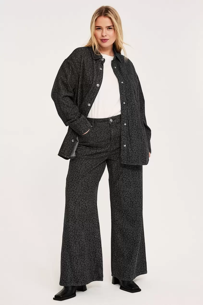 Wide jeans high waist