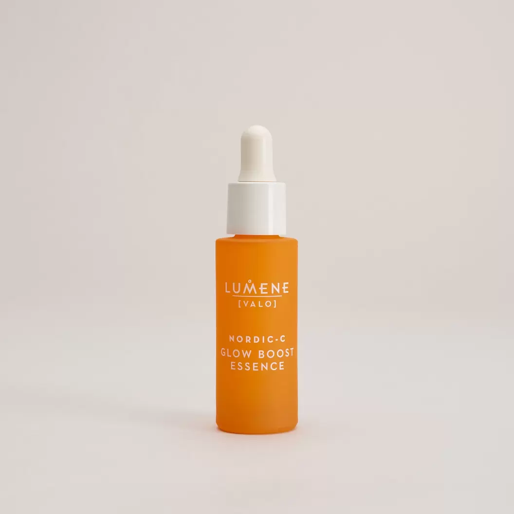 Kirkastava hyaluronitiiviste