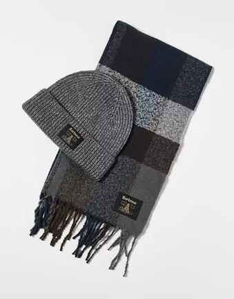Barbour Westerdale beanie & scarf gift set in midnight oak