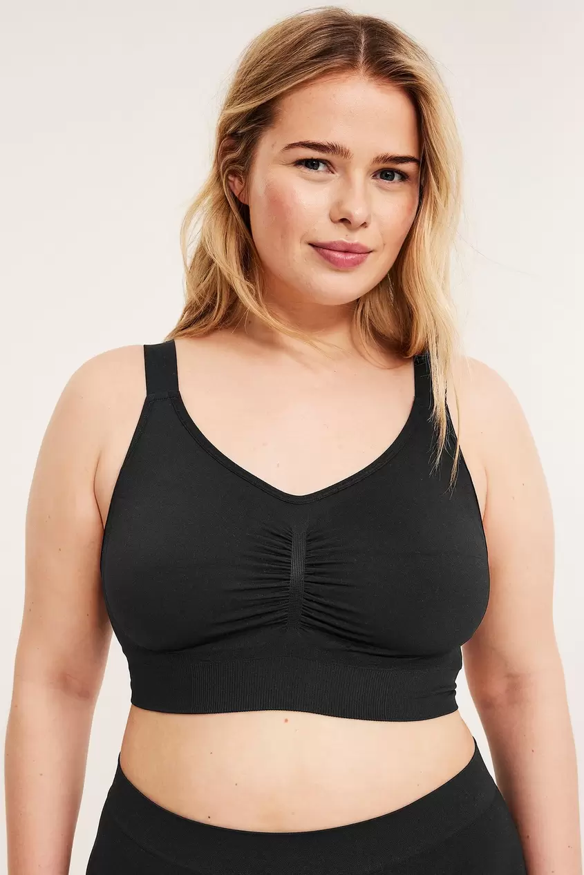 Saumattomat kaarituettomat rintaliivit