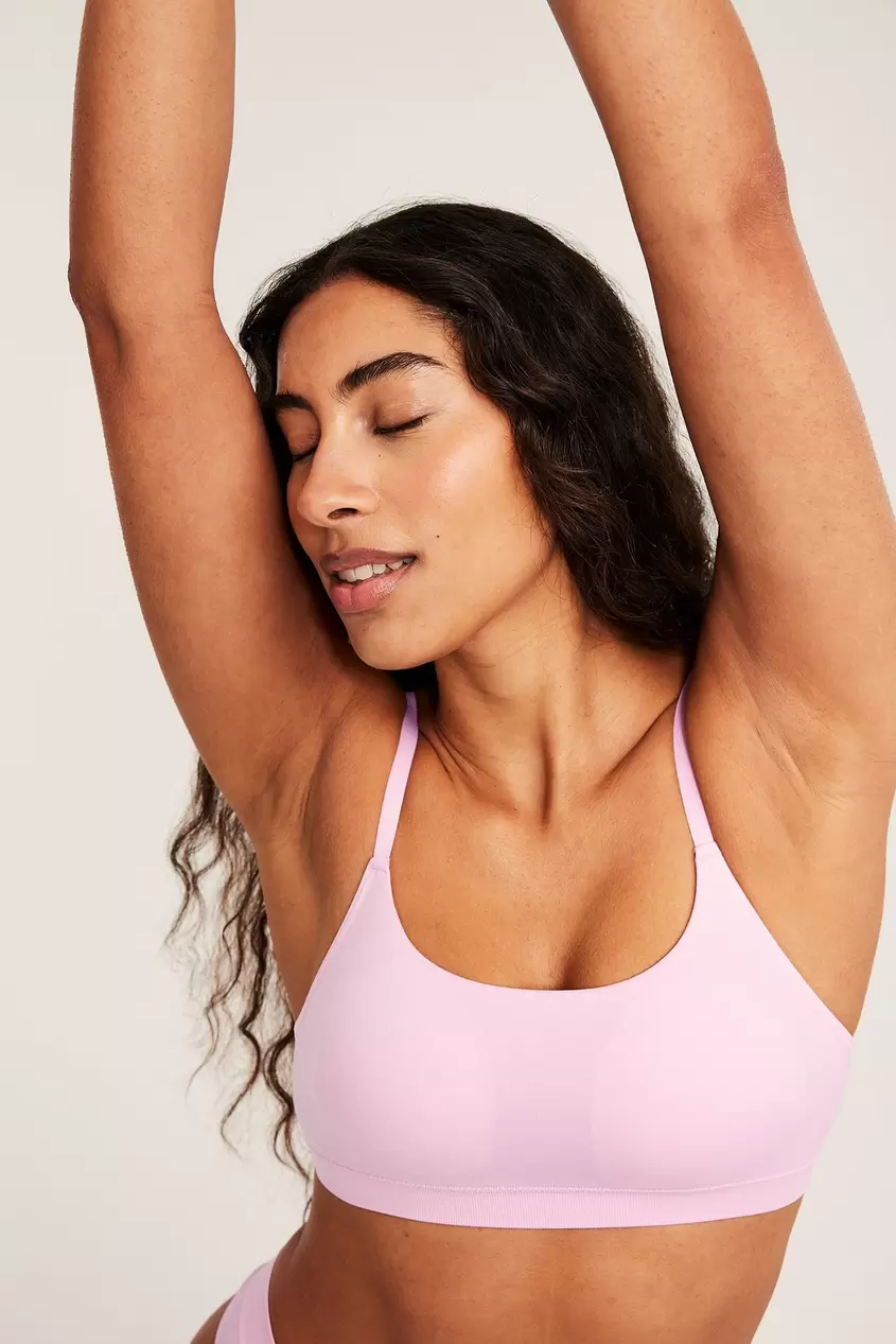 Saumattomat rintaliivit