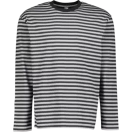 Long-sleeved shirt with round neck