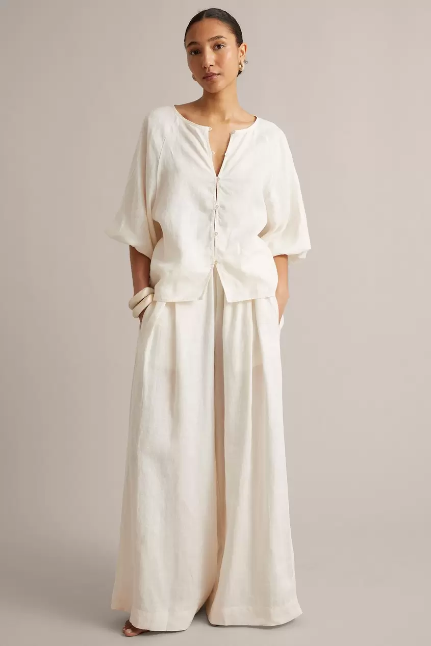 Pellavapaita, jossa solmittavat nauhat