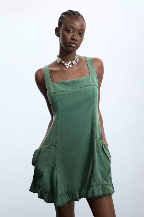 Sleeveless short dress