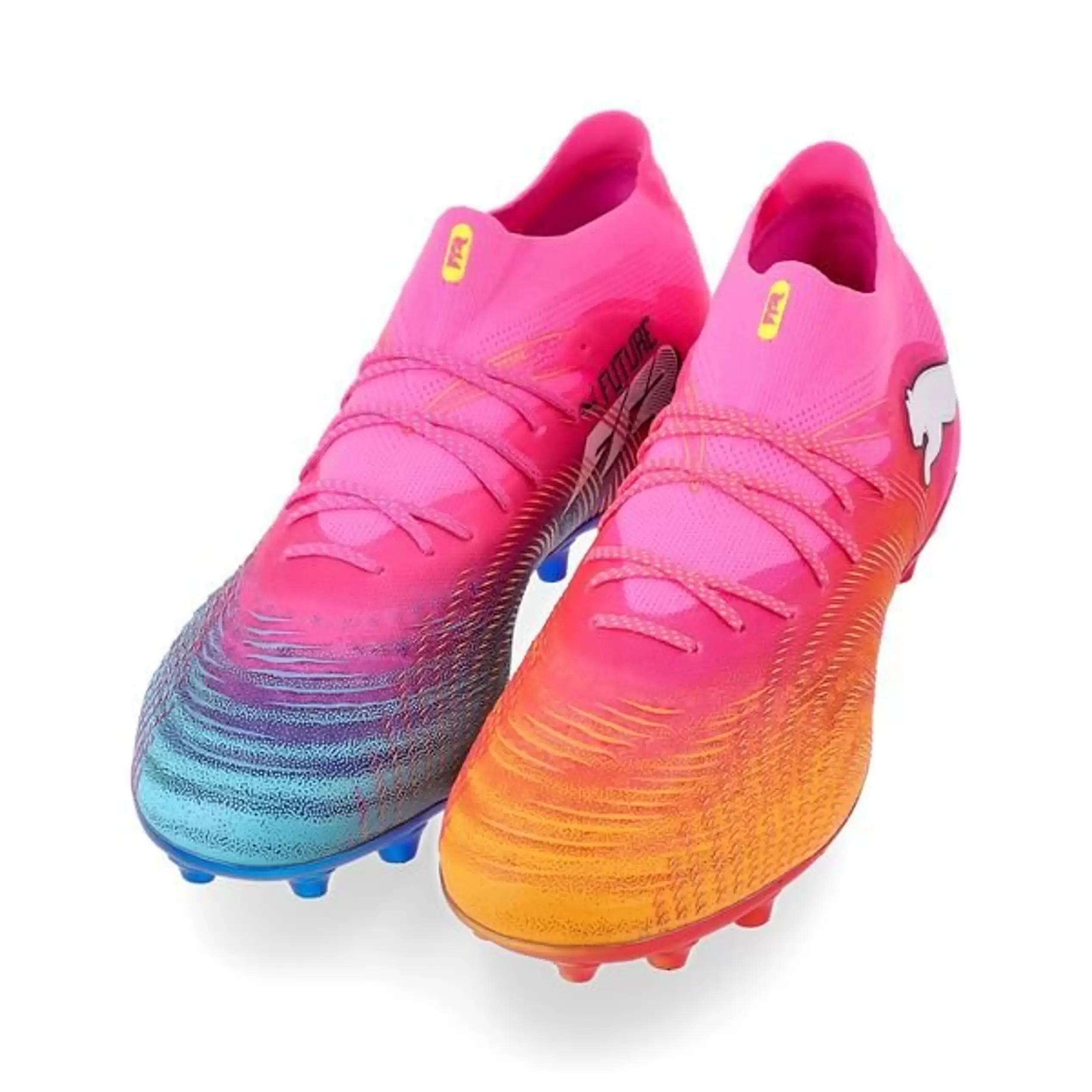 PUMA Future 9 Ultimate MG Showtime - Poison Pink/Aurinkovirta/Sininen/Valkoinen