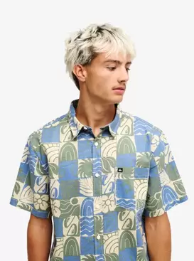 Apero Classic Men Green Short Sleeve Shirt
