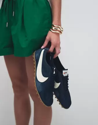 Nike Moon Shoe trainers in navy and white